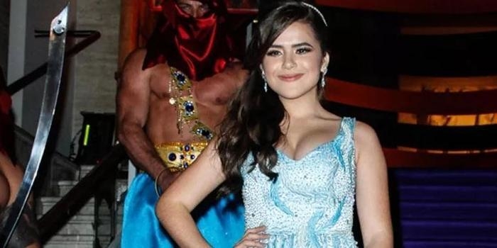 Maisa Silva comemora 15 anos com festão em São Paulo