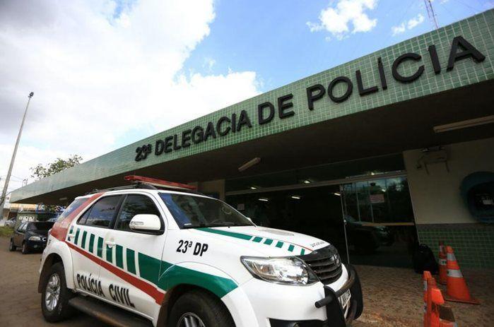 Homem fica em coma após ser atropelado durante briga em bar