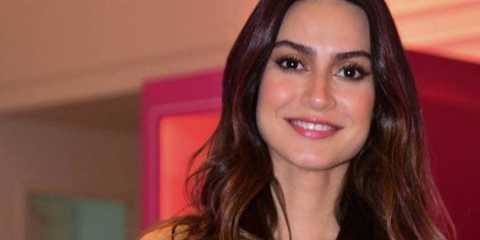 Thaila Ayala dispara na web: "As pessoas fedem muito em Paris"