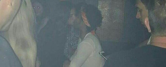 Marquezine e Neymar são clicados durante beijo em Las Vegas