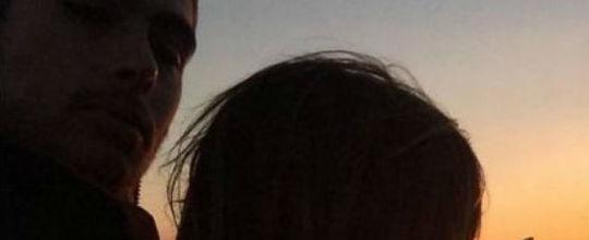 Tatá Werneck e Rafel Vitti curtem pôr do sol em Paris