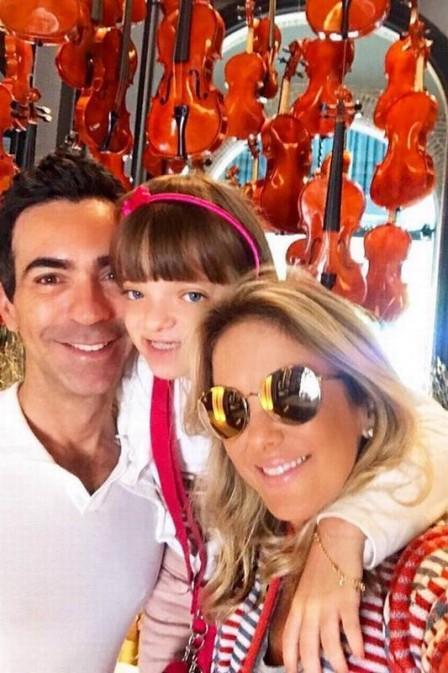 Ticiane Pinheiro comemora aniversário com viajem em família