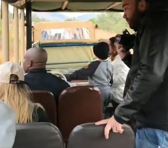 Bruna Marquezine e Neymar curtem safári com David Lucca na África