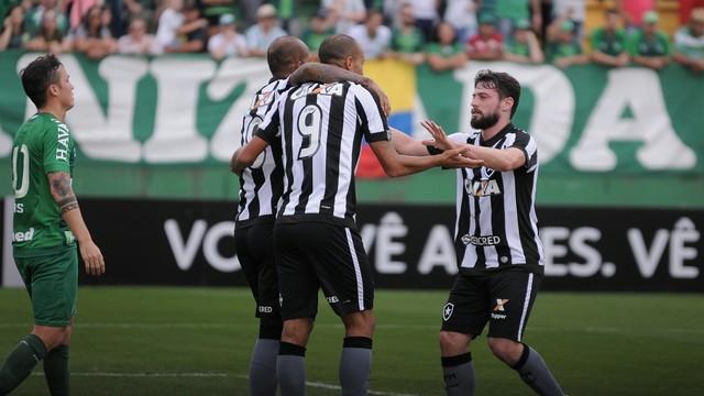 Os gols da partida foram marcados por Roger e Rodrigo Pimpão. (Crédito: Reprodução )