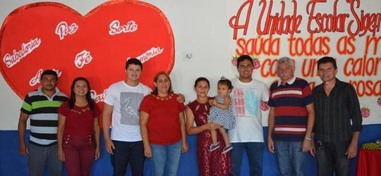 Escola homenageia mães dos alunos