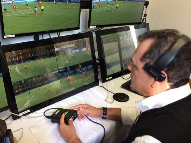 Árbitro de vídeo ainda não tem data para "estrear" no Brasileirão