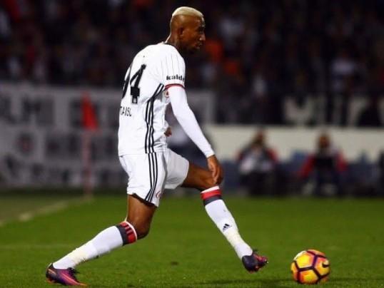 Brasileiro Anderson Talisca deve reforçar o Manchester United