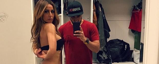 Sabrina Sato deixa os fãs eufóricos com foto só de lingerie e botas