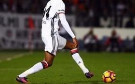 Brasileiro Anderson Talisca deve reforçar o Manchester United