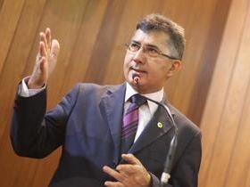 Deputado Aluísio Martins ressalta o programa Universidade Aberta