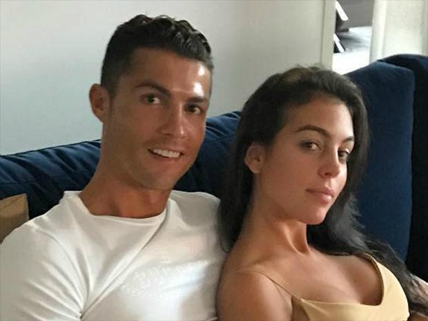 Cristiano Ronaldo e a namorada, Georgina Rodríguez (Crédito: Reprodução)