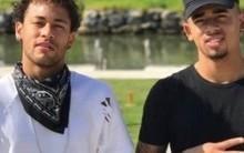 Após virar piada por visual, Neymar curte o dia com Gabriel Jesus