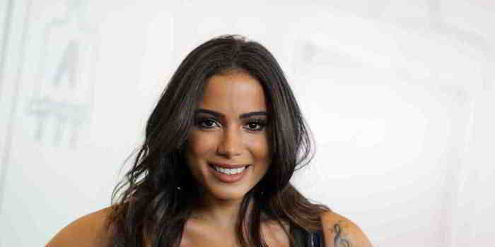 Poderosa! Anitta deve gravar música com cantor Justin Bieber