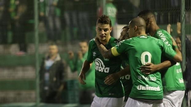 Chapecoense jogará em Barcelona e no Japão (Crédito: Reprodução)