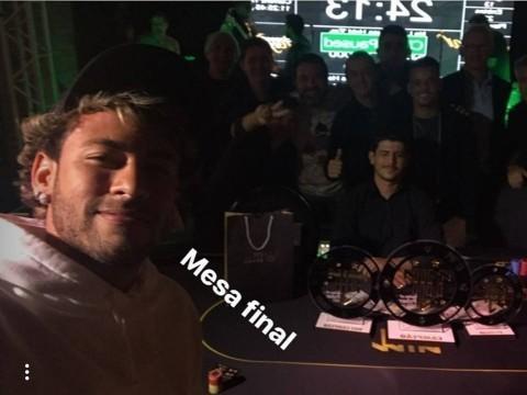 Neymar aparece loiro em evento de pôquer; cabelo já virou meme