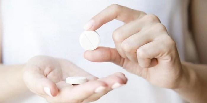 Aspirina em pequenas doses reduz risco de pré-eclâmpsia, diz estudo