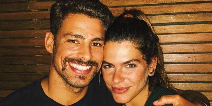 Mariana Goldfarb se irrita com assédio de fãs em Cauã:'Me incomoda'