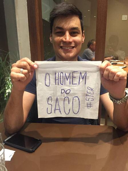 Caíque Marcatt enviou nude