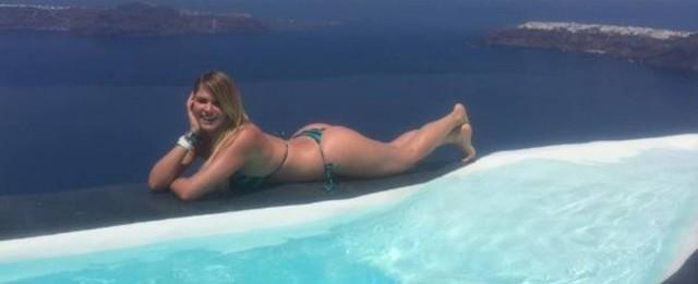 Perto dos 40, Susana Werner exibe boa forma em férias na Grécia