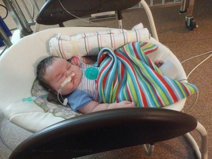 Menino tem o peso equivalente a uma criança de 6 anos (Crédito: Reprodução)
