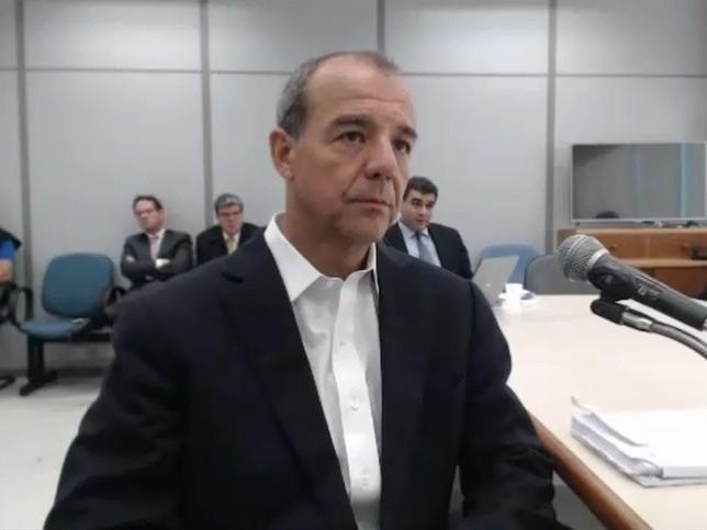 Sérgio Cabral admite uso generalizado de caixa 2 nas campanhas