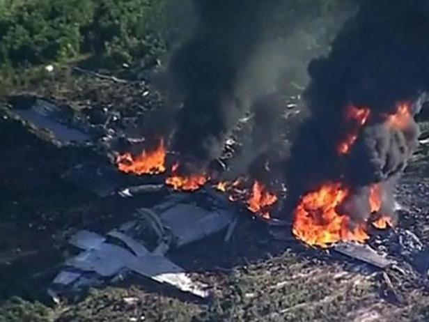 Queda de avião militar mata ao menos 16 pessoas nos EUA