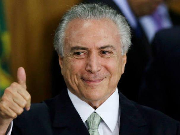 “Governo está conectado ao séc. 21”, diz Temer após reforma passar