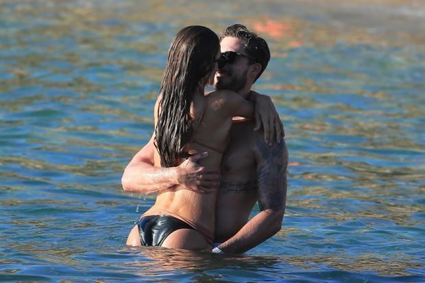 Izabel Goulart e o namorado
