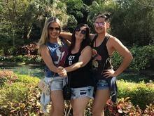 Carla Perez posa com filha e mãe e recebe elogios de fãs: 'Lindas'