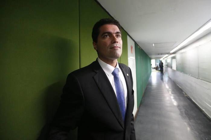 Parecer de Cardoso Jr. foi aprovado nesta quarta em reunião da comissão mista