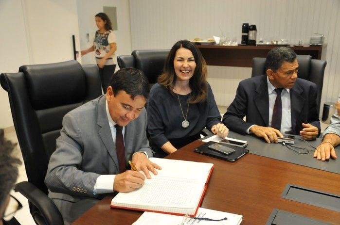 Wellington transmite cargo de chefia do Executivo a Margarete Coelho