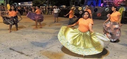 Sábado de folguedos com belas apresentações e sucesso de público