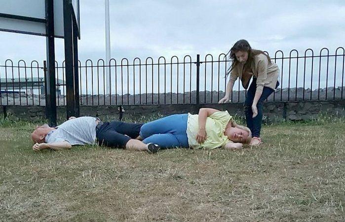 Noivos vão parar no hospital após imitar dança de Dirty Dancing