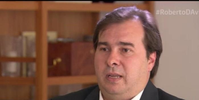 Maia diz ser leal a Temer e se coloca como opção para presidência