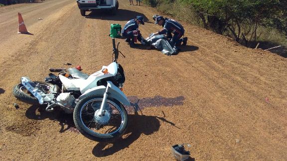 A vítima morreu no local (Crédito: Portal do Catita)