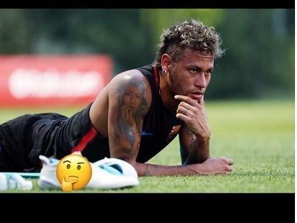 Alvo do PSG e sem dar entrevista, Neymar posta enigmático