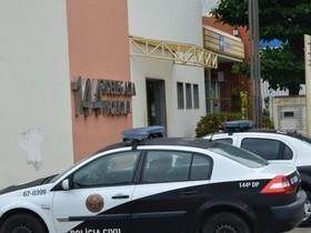Polícia investiga estupro coletivo de menina de 13 anos em escola