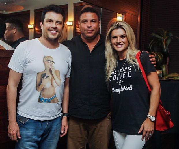 Ticiane Pinheiro comemora aniversário da filha com famosos nos EUA