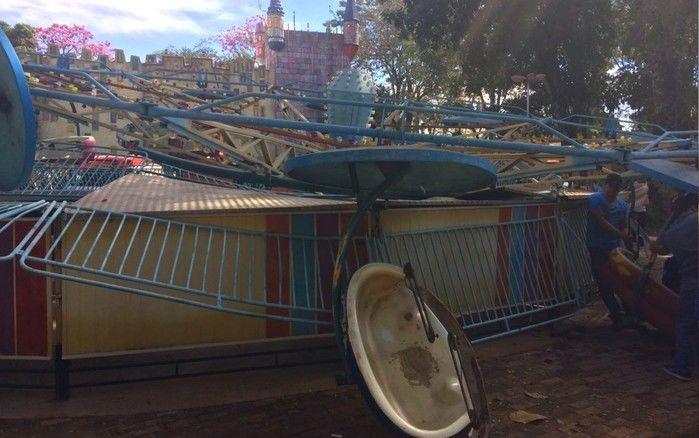 Acidente em parque de diversões (Crédito: Divulgação/ Corpo de Bombeiros)