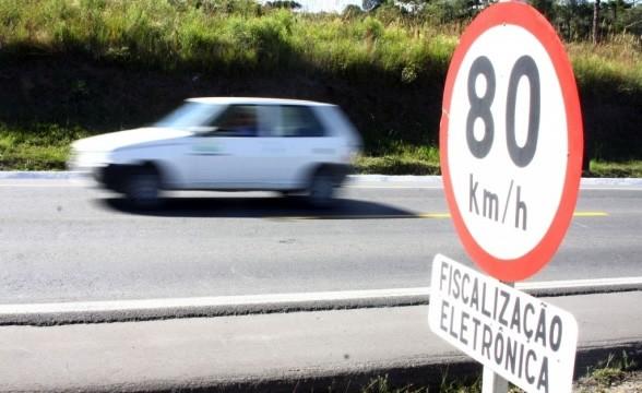 Estacionamento em locais proibidos ocupa o segundo lugar (Crédito: Reprodução)