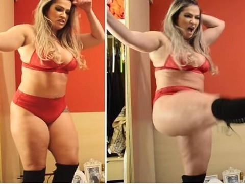 Ex-BBB Fani sensualiza de lingerie e diz que ama seu peito caído