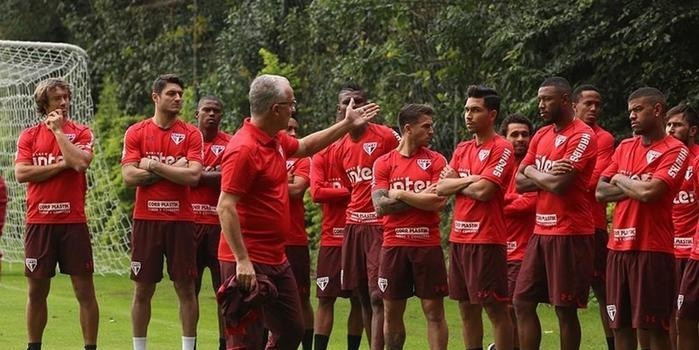 Técnico Dorival Jr. diz não entender momento do São Paulo