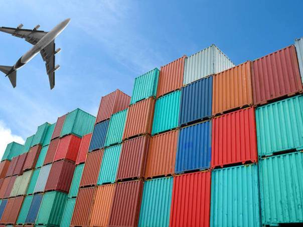Brasil tem superávit comercial recorde para junho, de US$7,2 bi