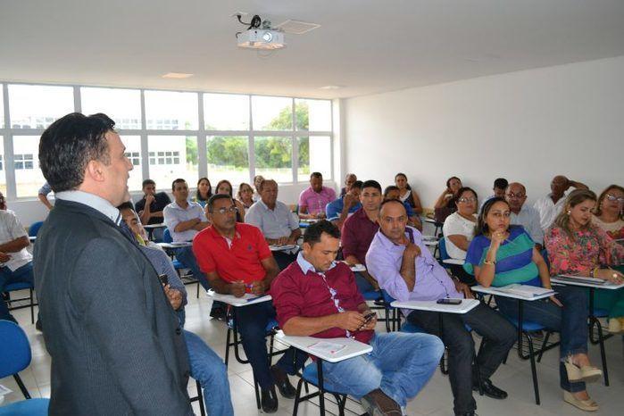 Delano Câmara ministra minicurso no XXXIII Seminário de Formação de Controladores Sociais e Ouvidoria Itinerante
