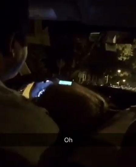 Passageiro filma motorista do Uber recebendo sexo oral em corrida