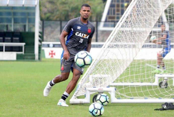 Breno tem lesão na coxa confirmada e não enfrenta o Fla