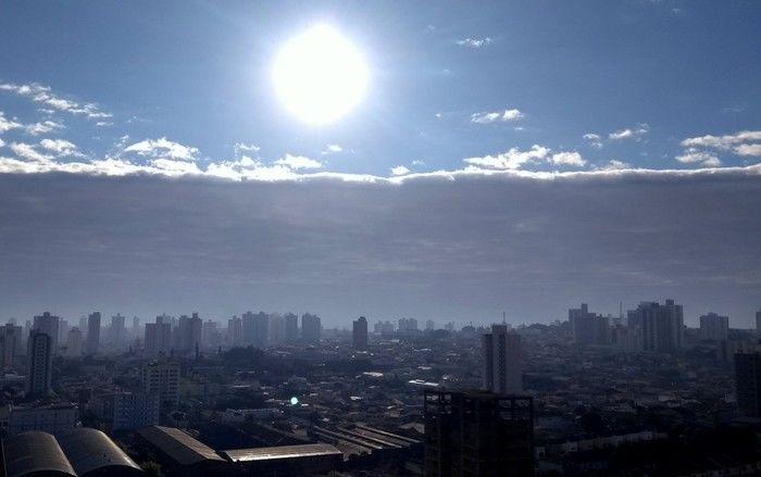 'Nuvem tsunami' intriga moradores em São Paulo