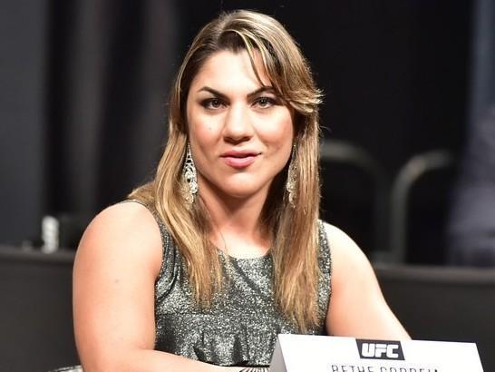 Bethe alerta Amanda Nunes: "Cinturão pode mudar de mãos"