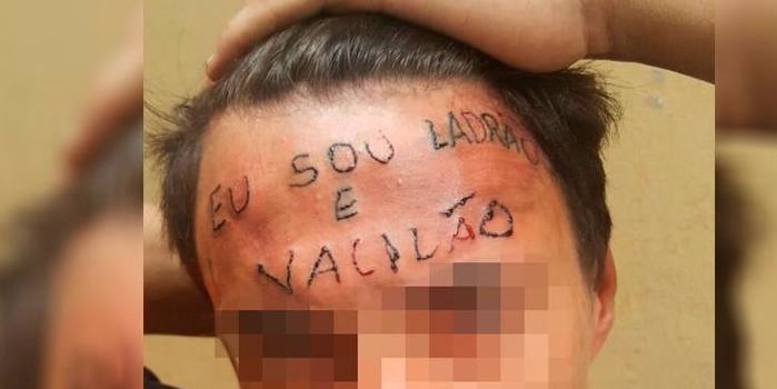 Jovem tatuado na testa escreve carta à mãe: