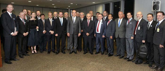 Presidentes dos Tribunais de Contas na assinatura de acordo (Crédito: Atricon/TCE)